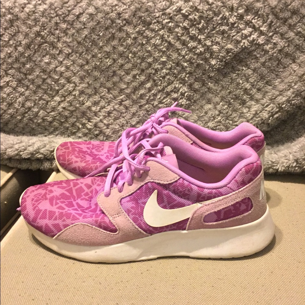 WOMENS Nike Trainers